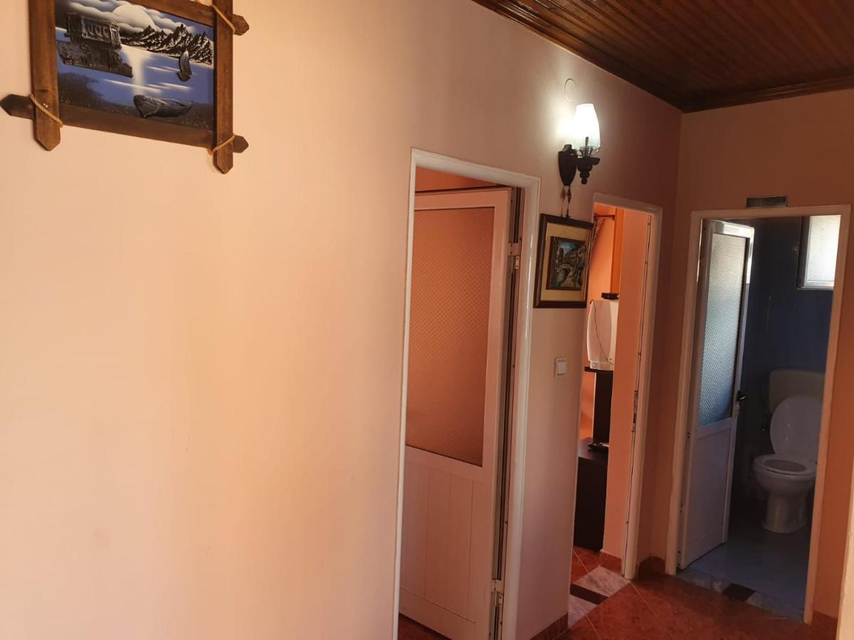 Apartment Donend Berat Exteriör bild